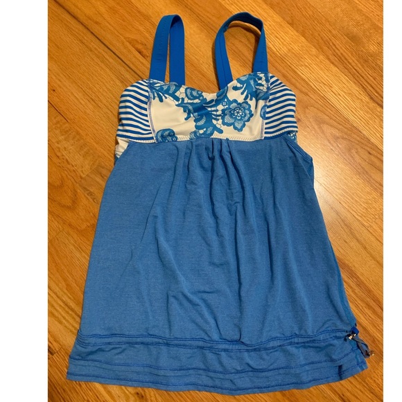 Lululemon Tank - Picture 1 of 3
